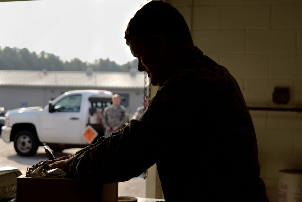 Inspectors pack munitions