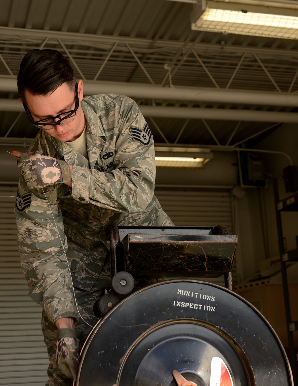 Inspectors pack munitions