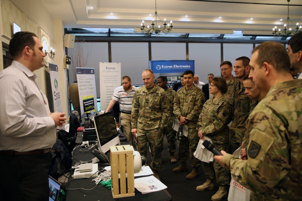 5th Signal Command Hosts Tech Expo