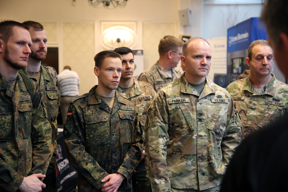 5th Signal Command Hosts Tech Expo