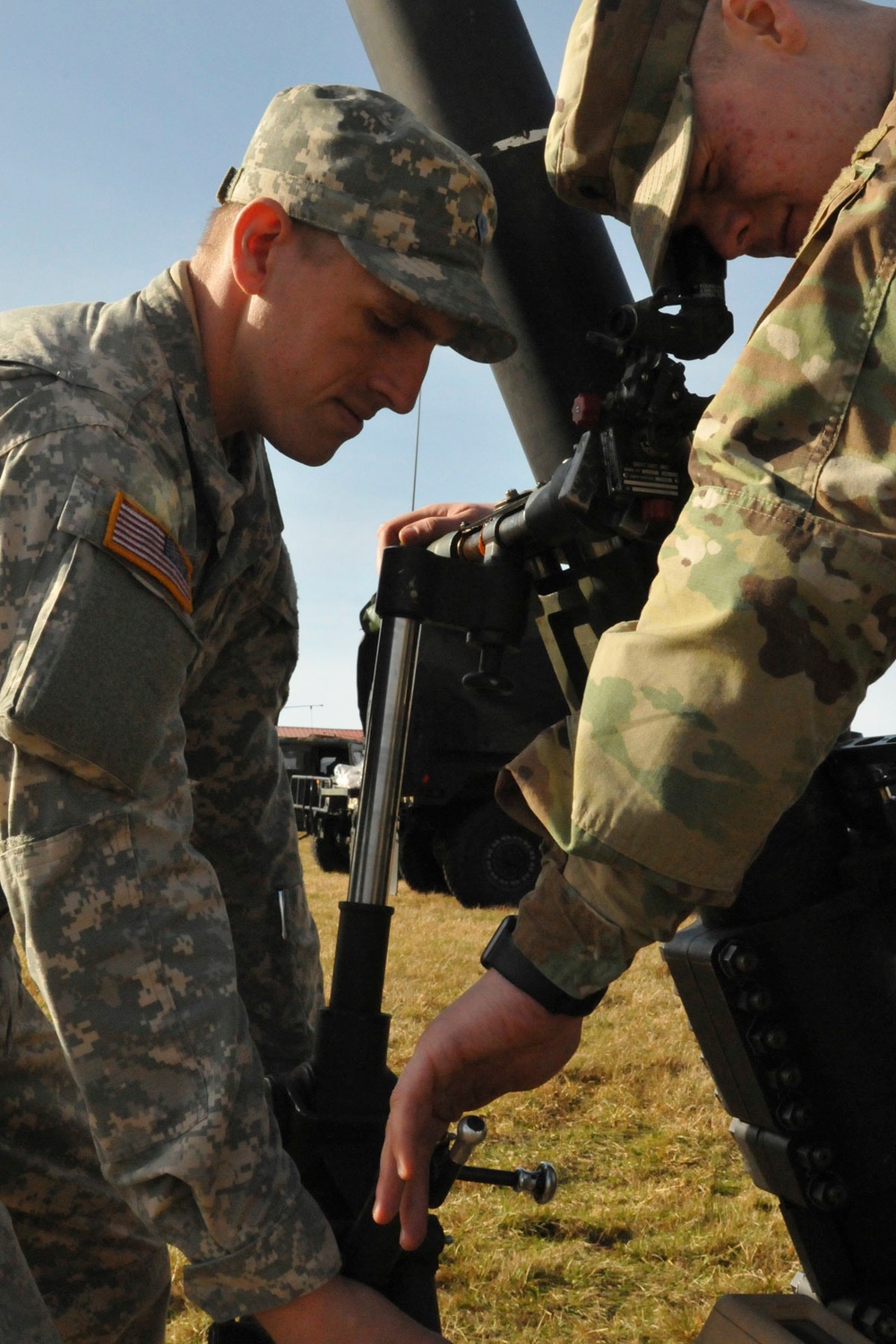 Soldiers familiarized with mortar techniques