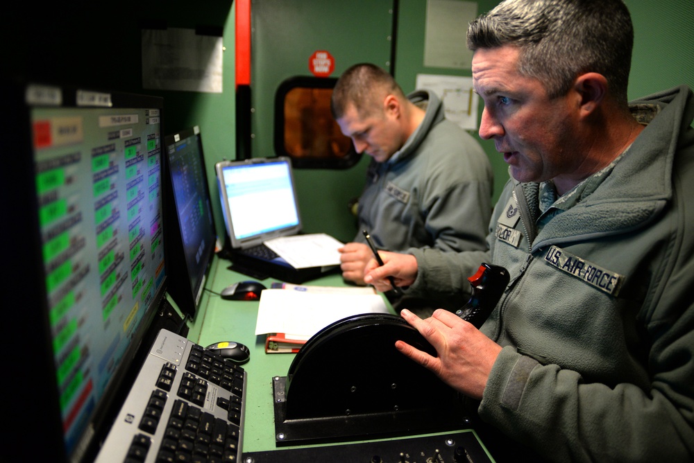 Air National Guardsmen utilize multi-function engine test cell facility
