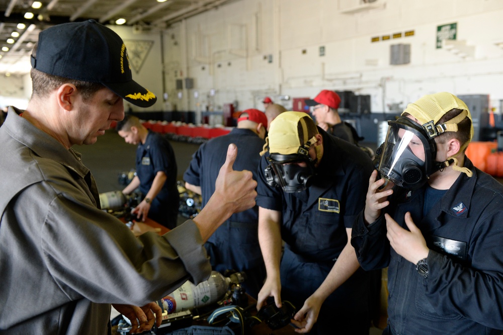 Sailors conduct SCBA inspection