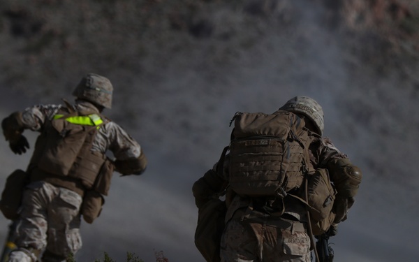1st Battalion, 3rd Marines tear up Range 400