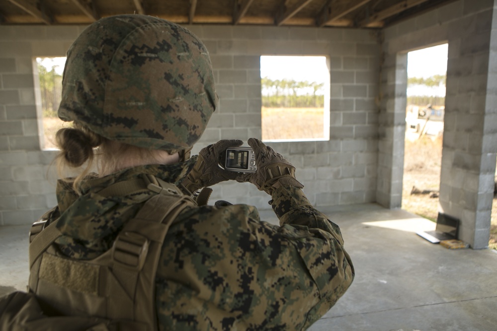 Hands up!: 2nd LE Bn FEX