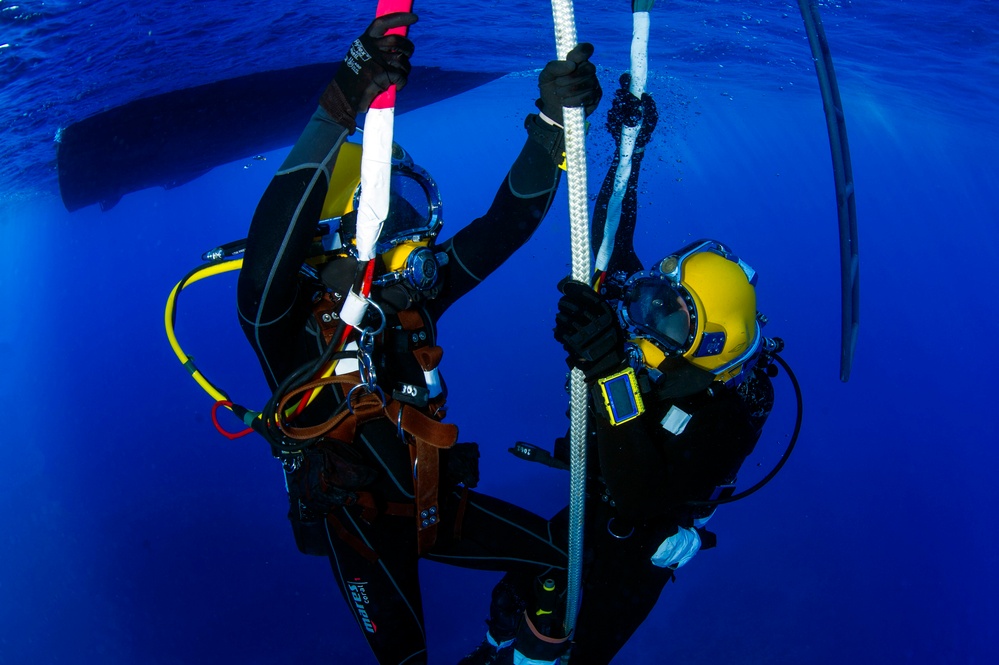 Under Water Construction Team 1 Diver Training