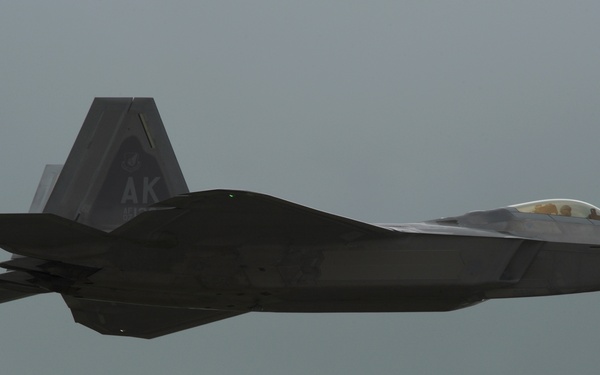 Raptors arrive at RAAF Base Tindal for Enhanced Air Cooperation Initiative