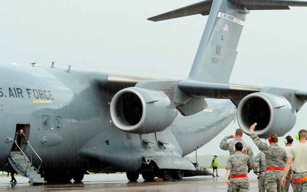 Raptors arrive at RAAF Base Tindal for Enhanced Air Cooperation Initiative