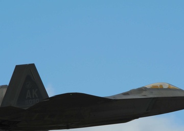 Raptors arrive at RAAF Base Tindal for Enhanced Air Cooperation Initiative