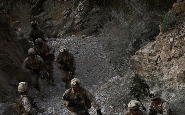 1st Battalion, 3rd Marines tear up Range 400