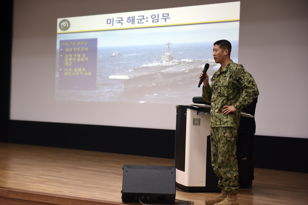 DVIDS - News - CNFK Lecture Series Teaches ROK Officers about US Navy