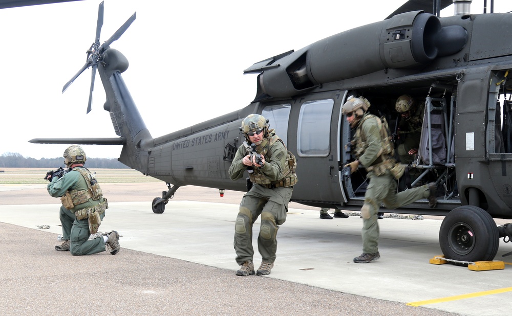 DVIDS Images Mississippi National Guard Soldiers assist DEA