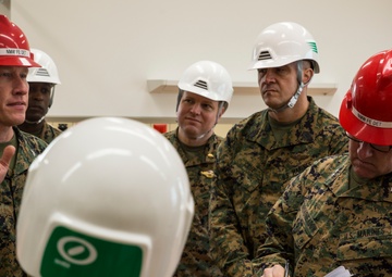 MCICOM commander visits MCAS Iwakuni