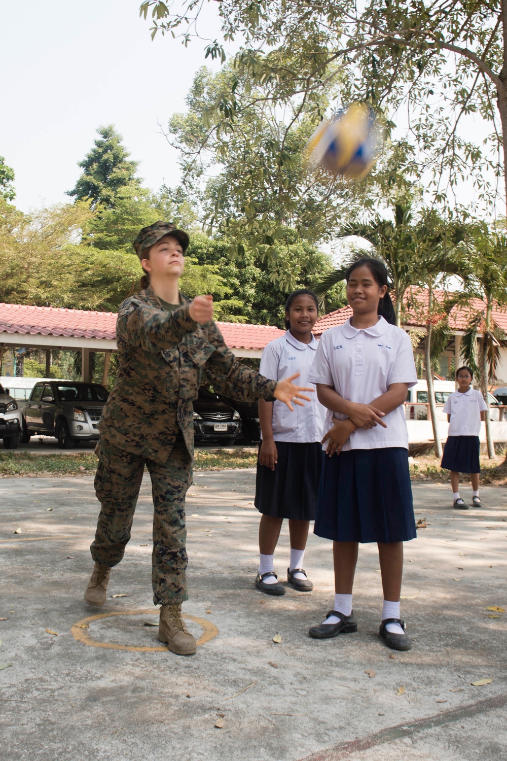 Green Bay Sailors participate in a cultural exchange at the Wat Samnak Thon Elementary School during Cobra Gold 2017