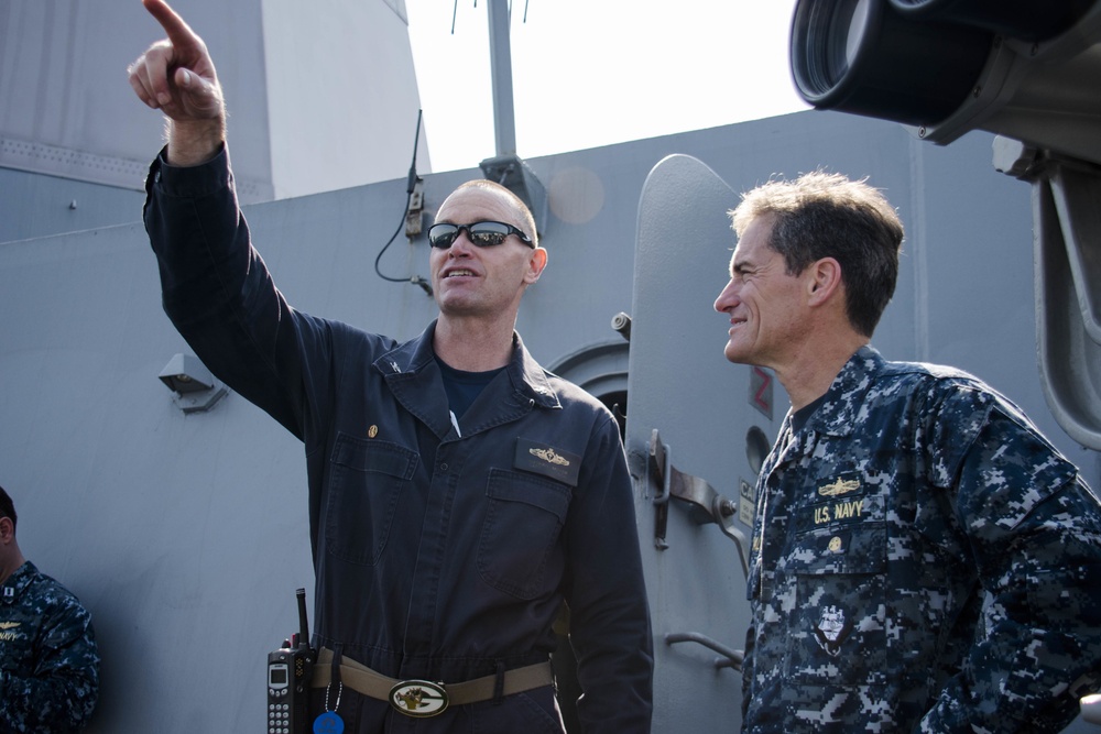 Rear Admiral Dalton visits USS Green Bay during Exercise Cobra Gold 2017