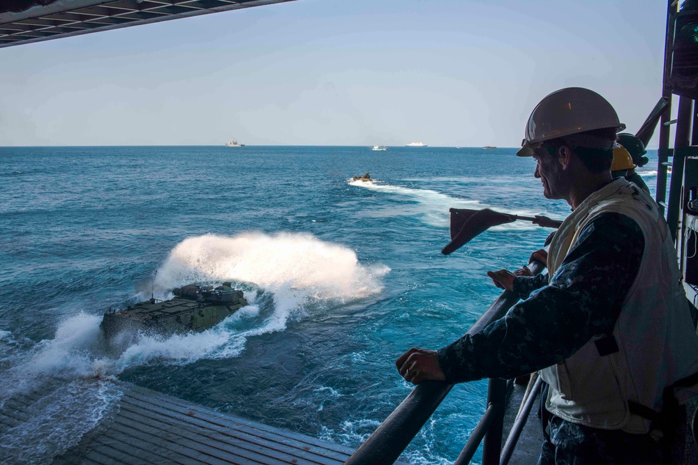 Rear Admiral Dalton visits USS Green Bay during Exercise Cobra Gold 2017