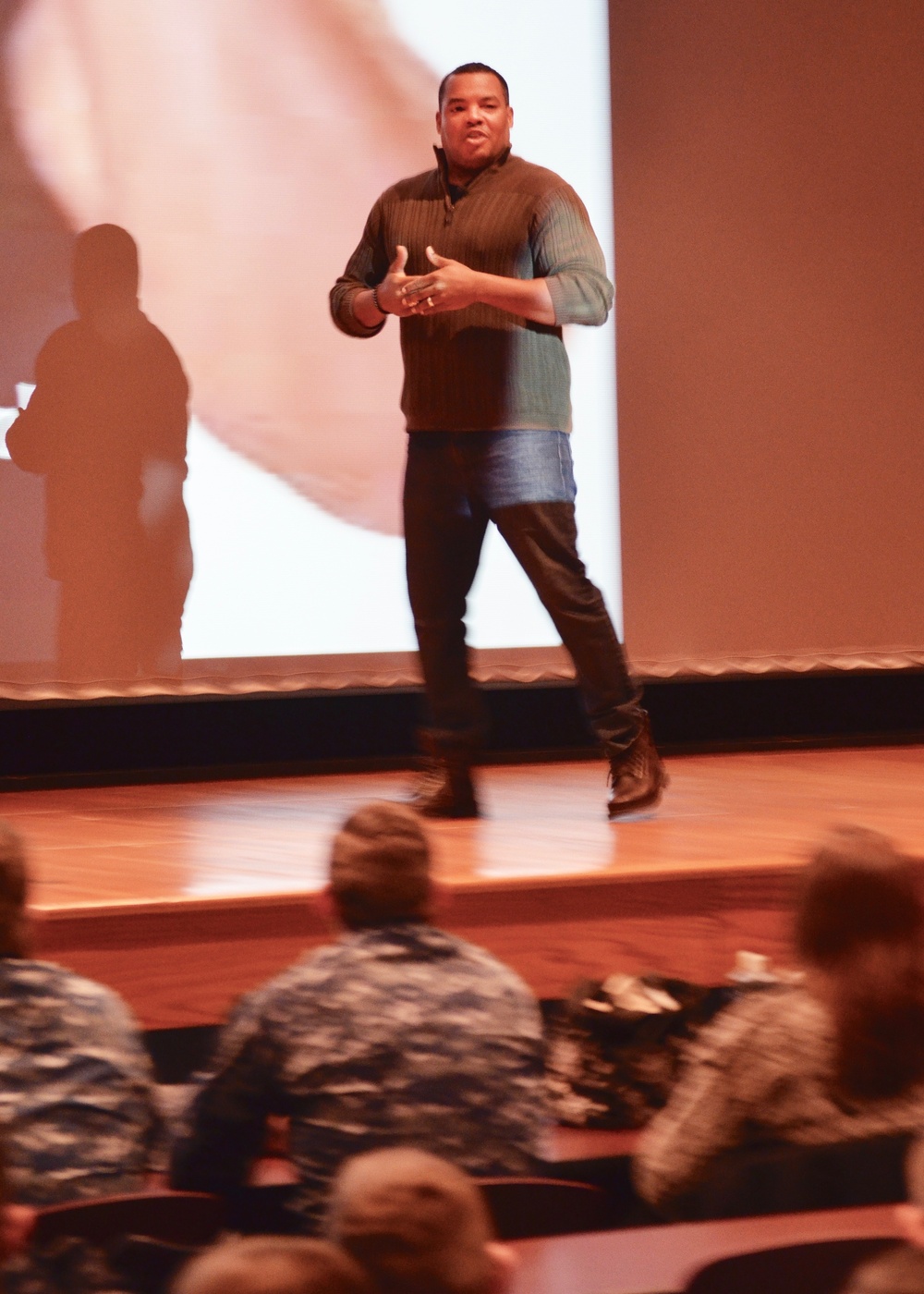 Ray Charles Leonard Jr. visits Pax River for destructive behavior presentation