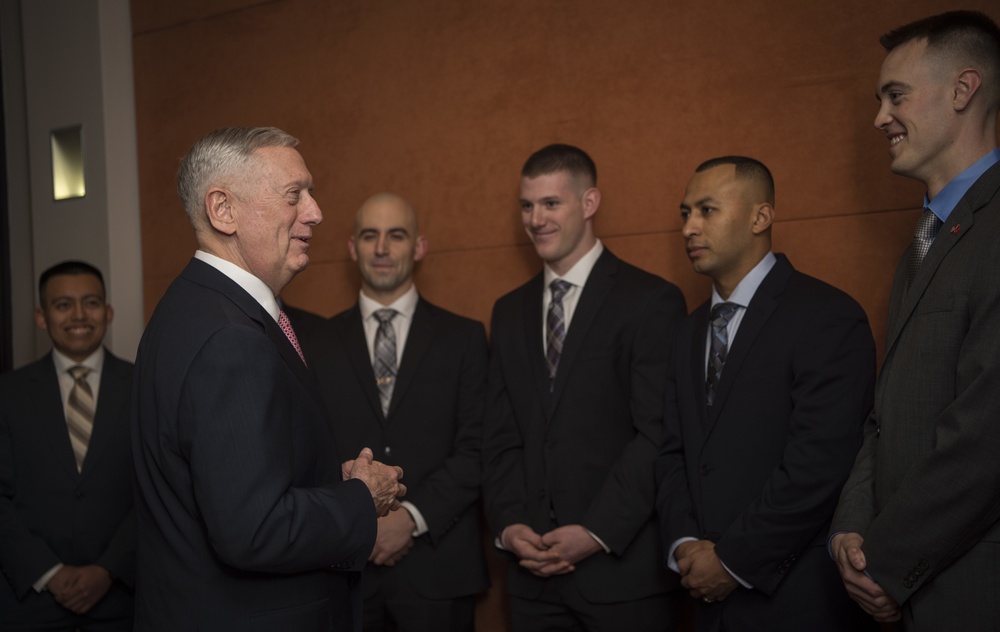 SD meets with embassy Marines