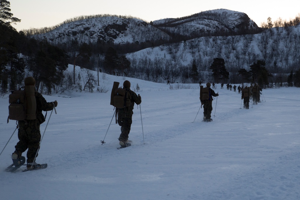 Marine Rotational Force Europe 17.1 Frozen Hike