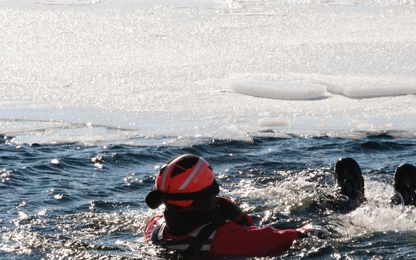 Coast Guard District Commander, Vermont Nation Guard Adjunct General train with ice rescue team