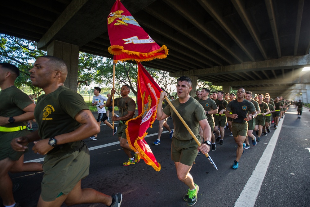 Marines Participate in the Kaiser Permanente Great Aloha Run.
