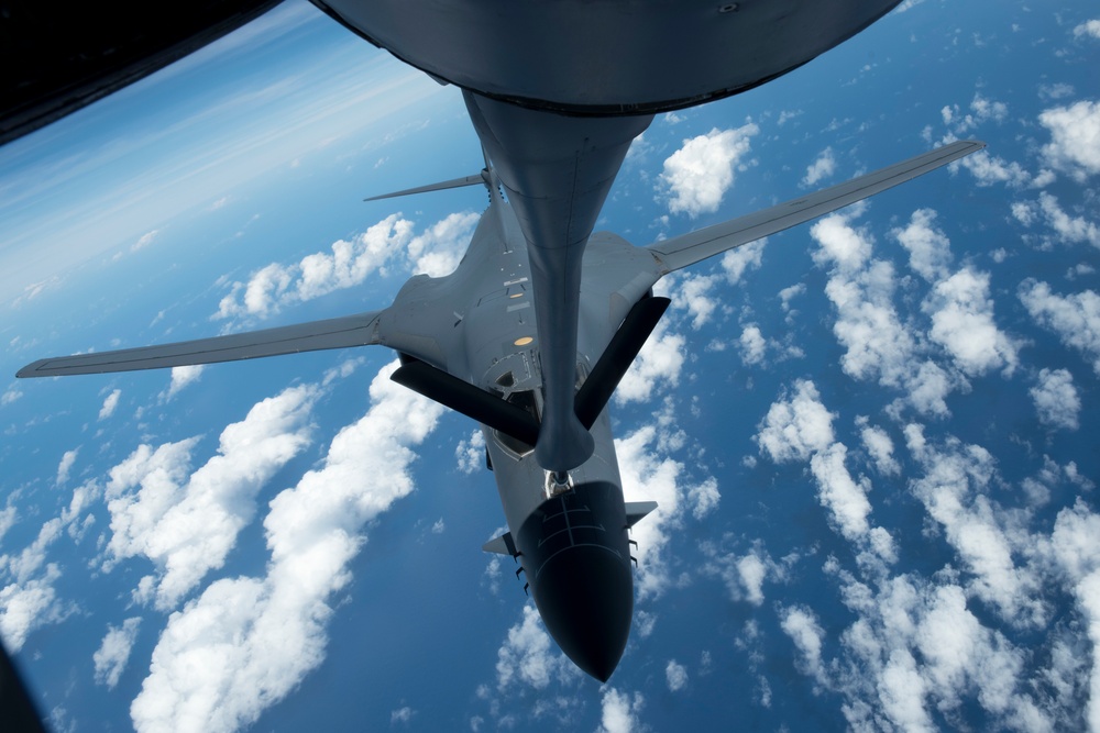 909th ARS refuels Cope North