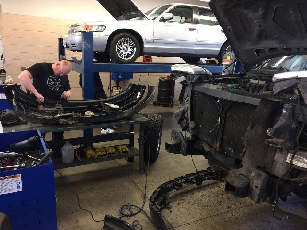 Ladies Day at NAVSTA NORFOLK MWR Auto Skills Center