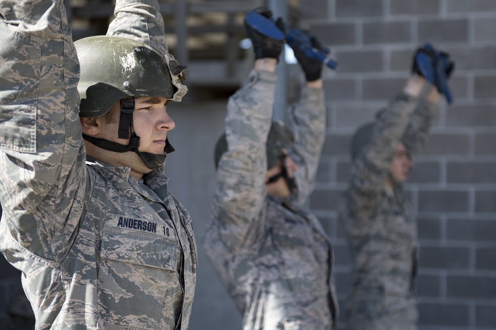 Air Liaison Officers test cadets