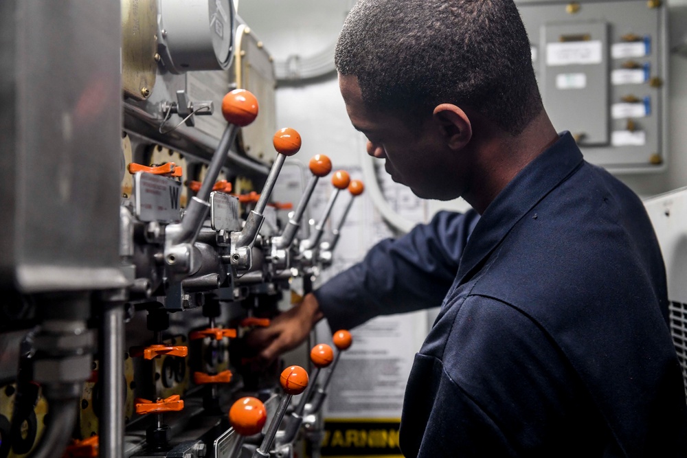 USS Wayne E. Meyer Conducts Damage Control Drill