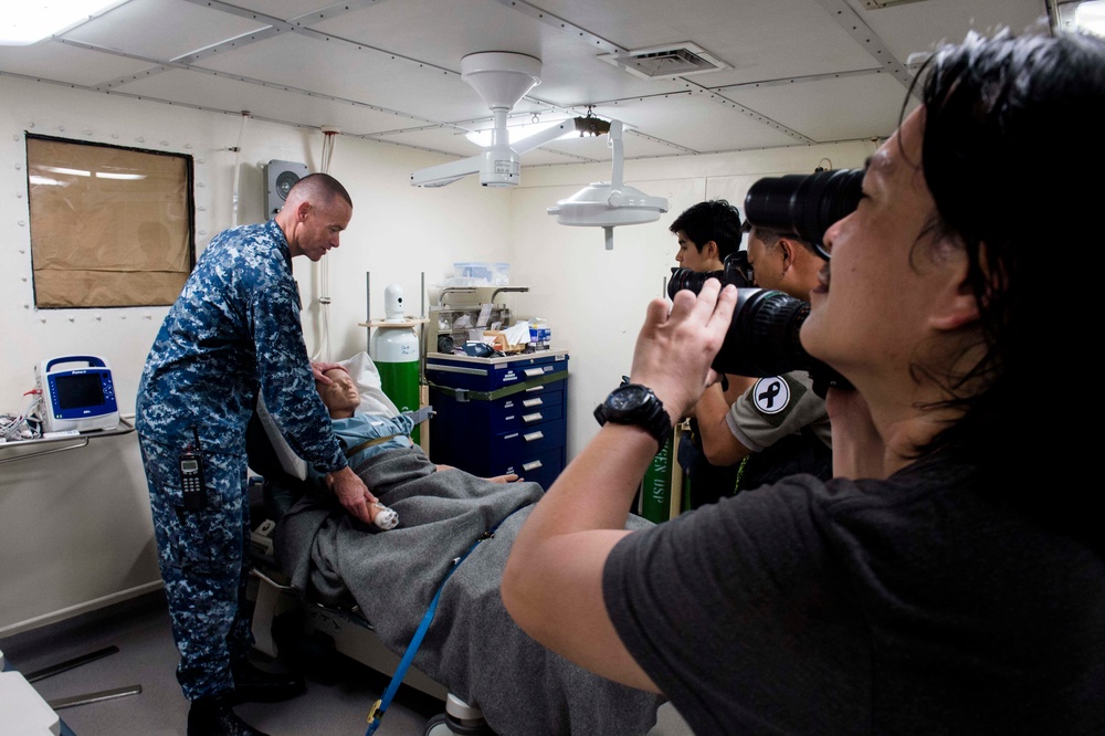 Thai media take a tour of USS Green Bay during Cobra Gold 2017