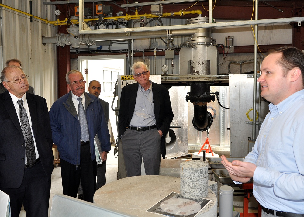 NAVFAC EXWC collaborates with Naval Research Lab