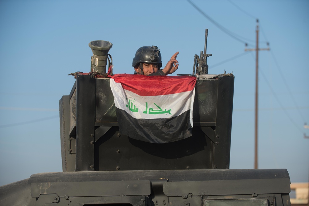 CTS convoy moves towards Mosul