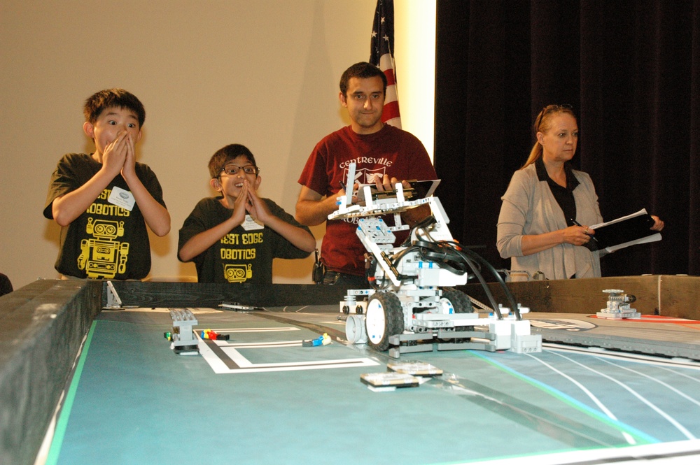 Carderock hosts annual robotics competition