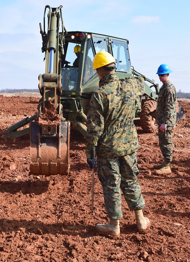 Not all about moving dirt in Marines engineer equipment operator course