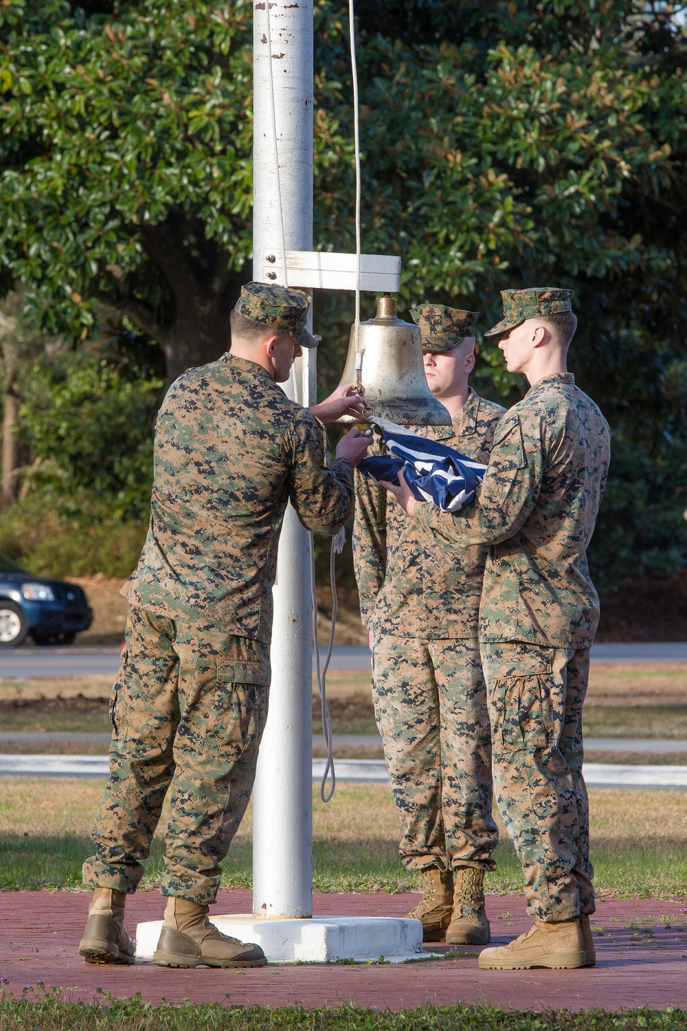 2d MARDIV Morning Colors and Awards Ceremony