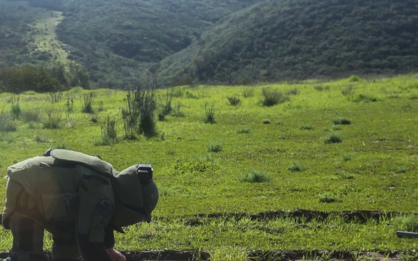 15th MEU bomb squad annihilates IED threat