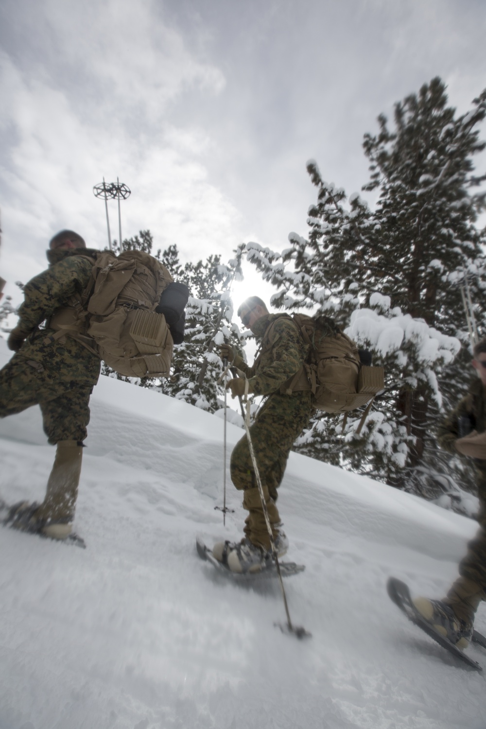 1st CEB Marines Hike During MTX 2-17