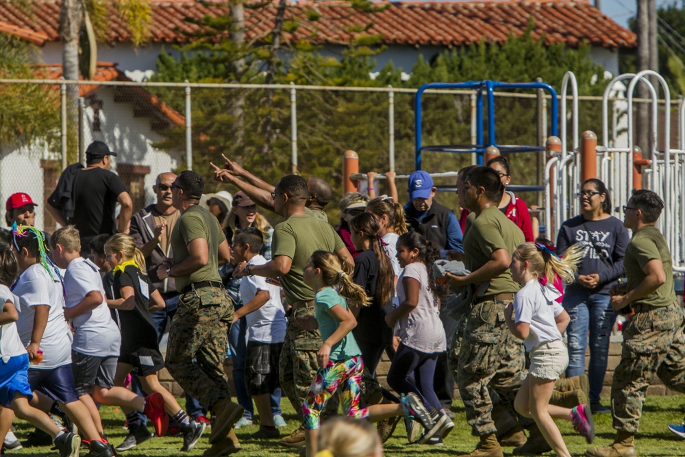 Marines Run for Las Palmas Elementary