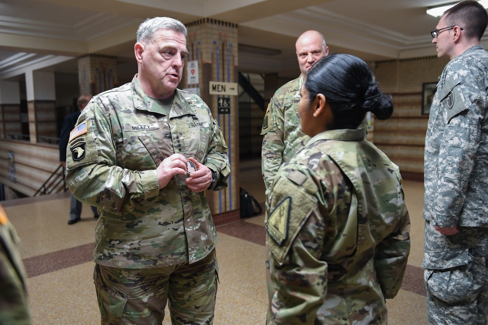 CSA visits with the New Hampshire National Guard senior leaders