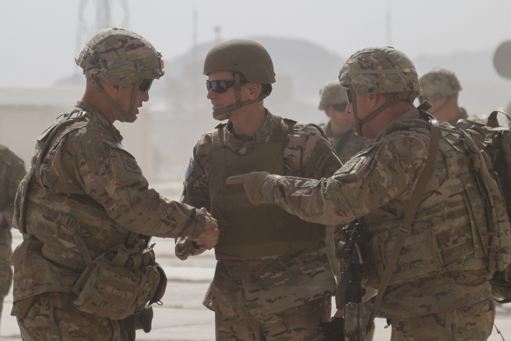 U.S. Central Command leaders visit Coalition, partners in Hamam al-Alil