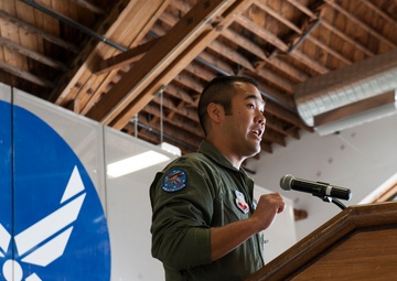 Fighting 49ers say farewell to Predator