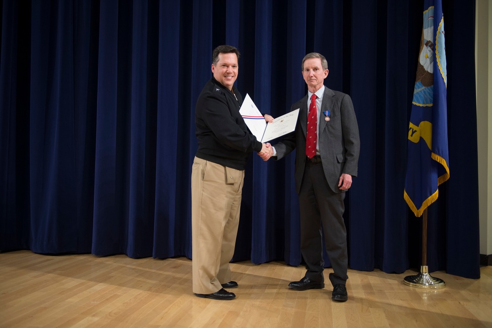 Druggan praises Carderock Division workforce, presents Civilian Service Award