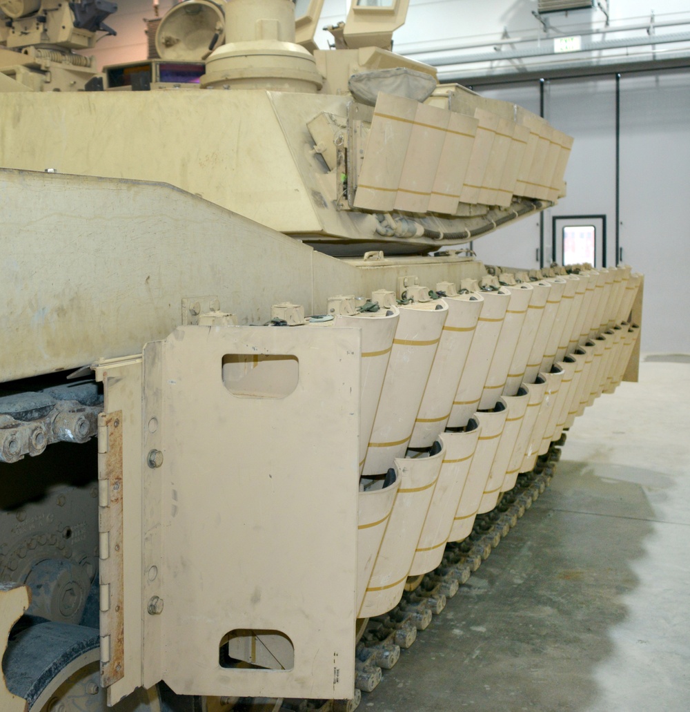 1-66 Armor Regiment install ARAT