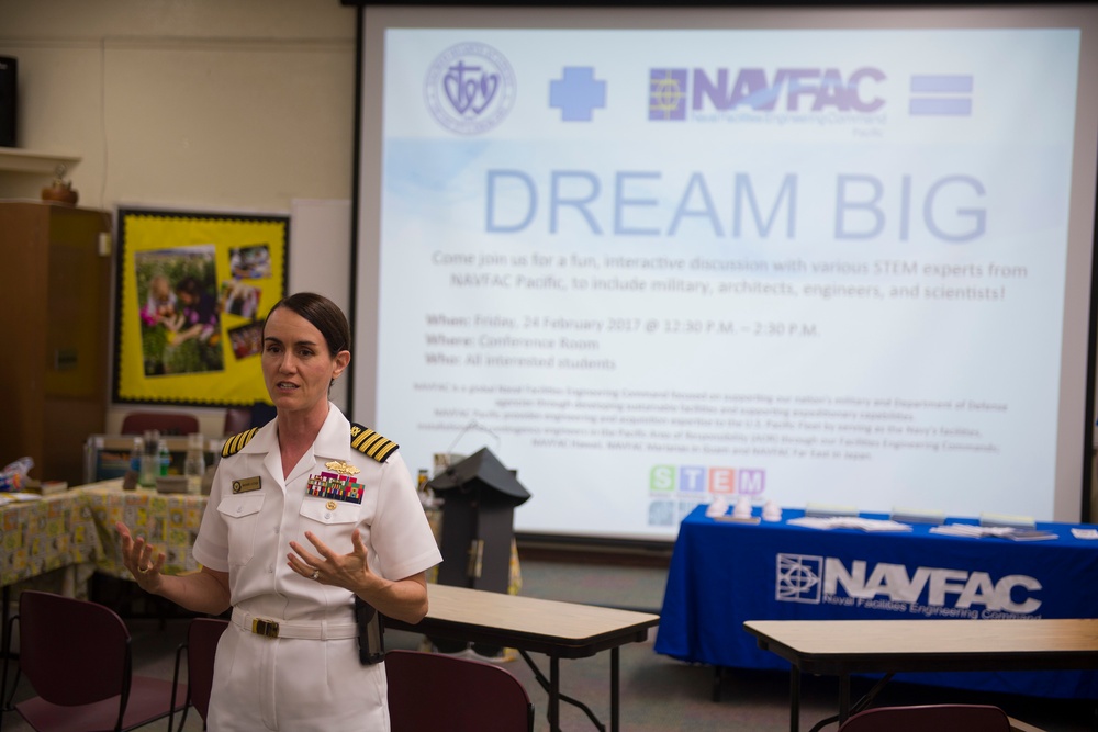 NAVFAC Partners with Sacred Hearts Academy During National Engineering Week