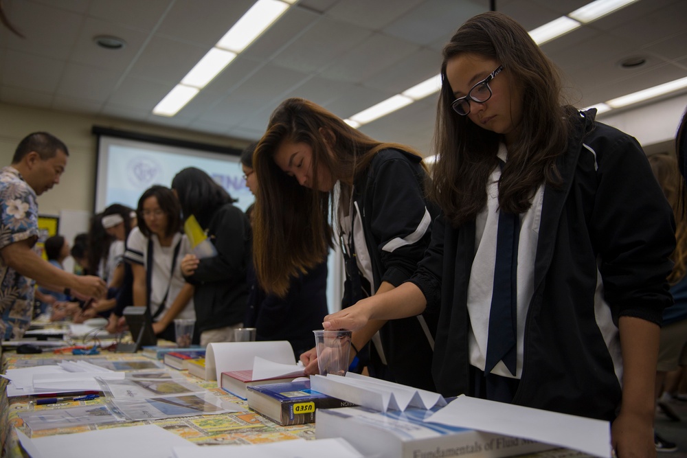 NAVFAC Partners with Sacred Hearts Academy During National Engineering Week