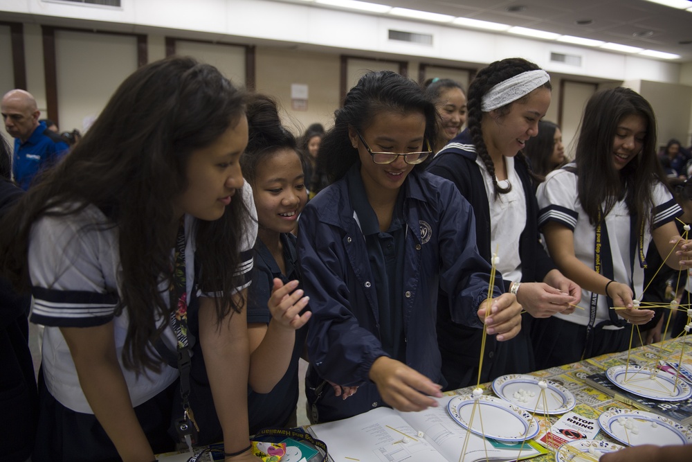 NAVFAC Partners with Sacred Hearts Academy During National Engineering Week