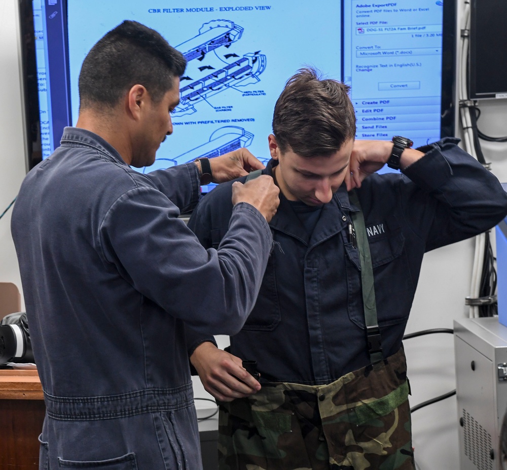 USS Wayne E. Meyer Conducts Advanced CBR Training