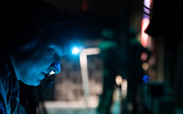 455th EAES creates mobile ICU for in-flight care