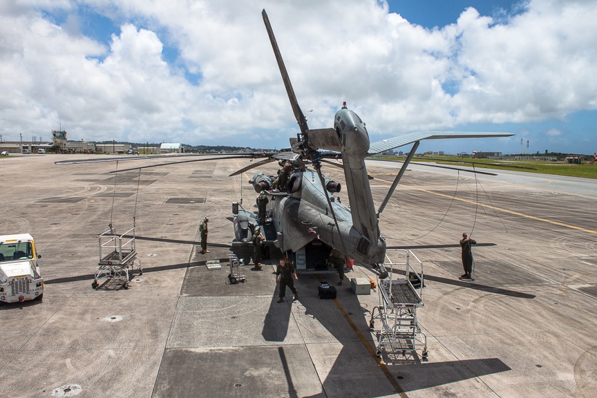 Marines Reassemble CH-53E