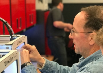 Innovative ‘boot camp’ teaches civilian Marines rapid prototyping
